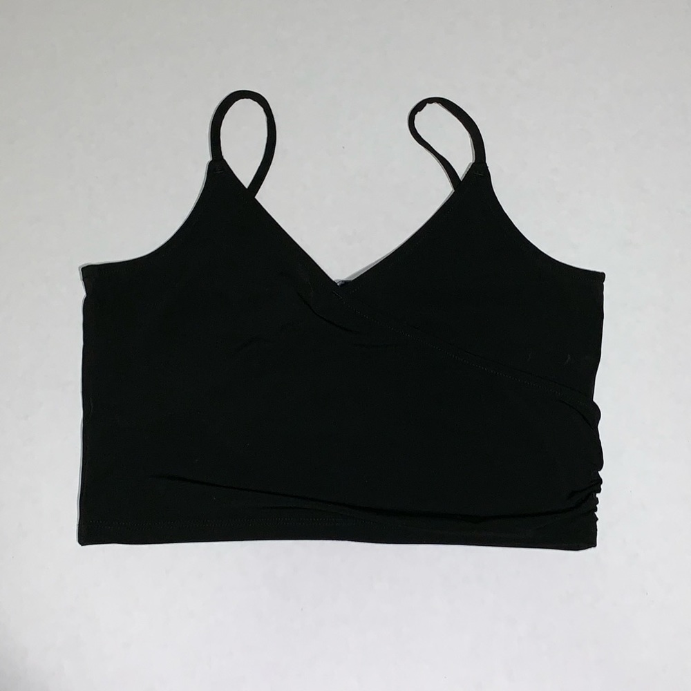 🍯 NWOT Black Top